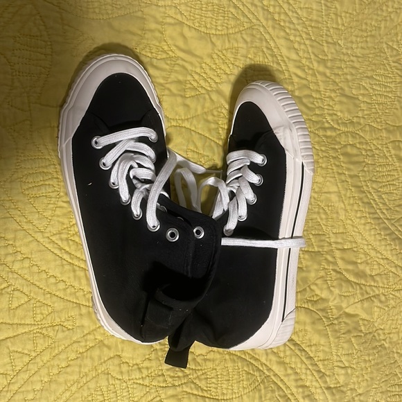 Esprit tennis shoes - Picture 2 of 4